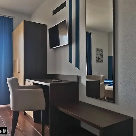 La Pietra Family Gæstehus 3*