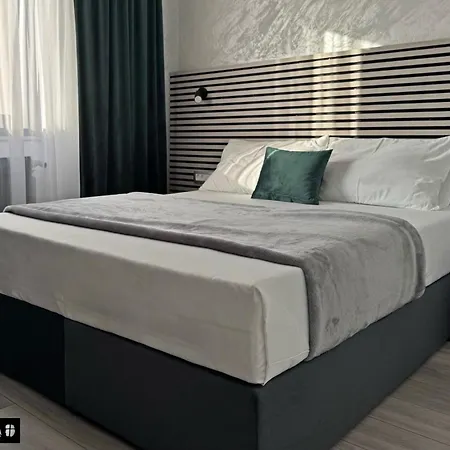 La Pietra Family Gæstehus 3*